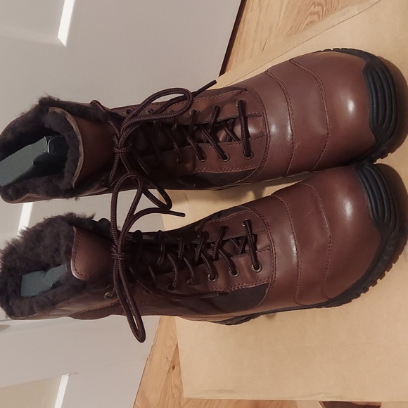 NWT!! UGG ? Mens Cascade Boots Sz 10 main image 8